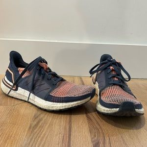 Adidas Boost running shoes, size 8 / 40